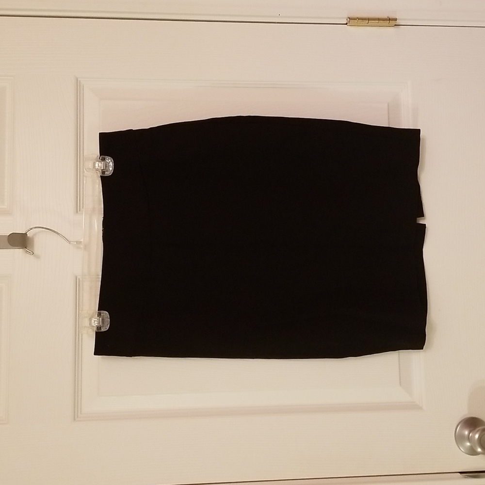 Black skirt